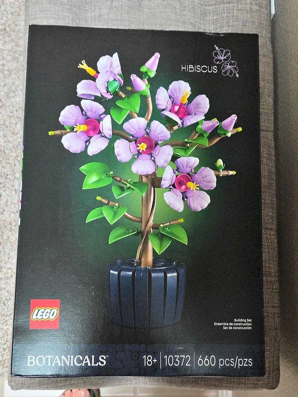 LEGO Botanicals Hibiscus Set 10372 660 Pieces NWT